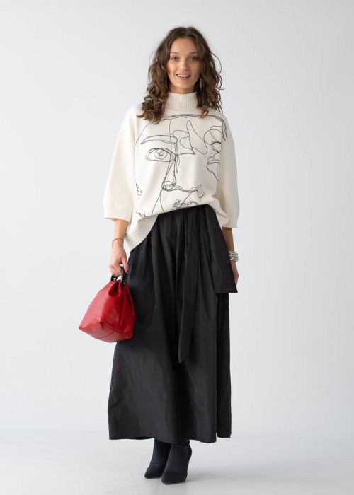 Czarna spódnica długa z wiązaniem w pasie i luźnym krojem