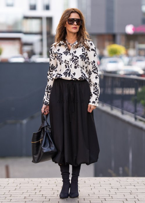 spodnica-black-bomb-czarna (6).jpg