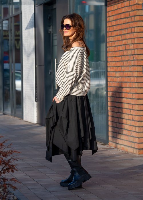 spodnica-shelton-czarna (30).jpg