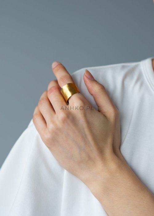 pierscionek-made-wavy-zloty (1).jpg