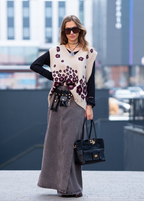 Bezrekawnik-Floral-Knit-Bezowa (3).jpg