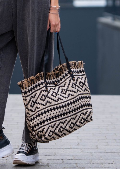 total-boho-torebka-boho-z-juty-czarna-bezowa (3).jpg