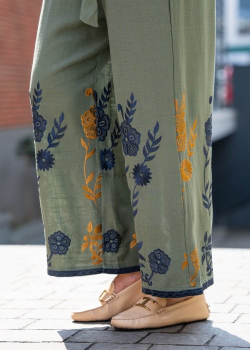 haftowane-spodnie-z-dodatkiem-lnu-babi-khaki (3).jpg