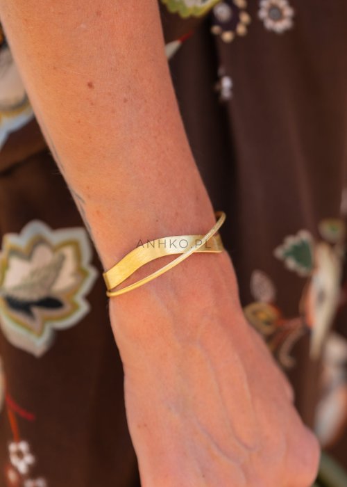 simple-zlota-metalowa-bransoletka (2).jpg