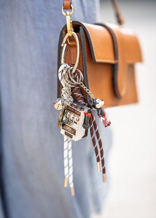 Breloczek-Mickey-and-Casino (1).jpg