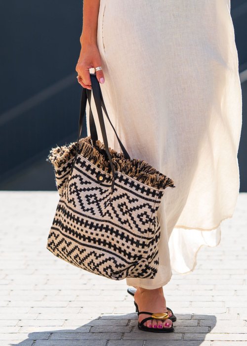 total-boho-torebka-boho-z-juty-czarna-bezowa (1).jpg