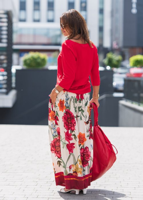 Spodnie damskie szerokie kremowo-bordowe z dużym kwiatowym nadrukiem, plisowane, długość maxi, styl boho elegancki