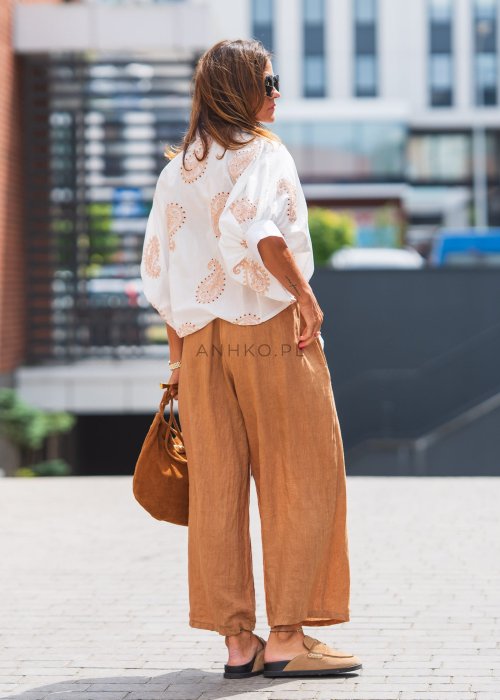 Spodnie damskie lniane w kolorze kamelowym, szerokie nogawki, długość do kostki, wysoki stan, styl boho casual