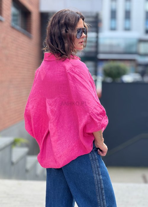 Różowa koszula lniana oversize z kołnierzykiem i długim rękawem, lekka tkanina, styl casual boho