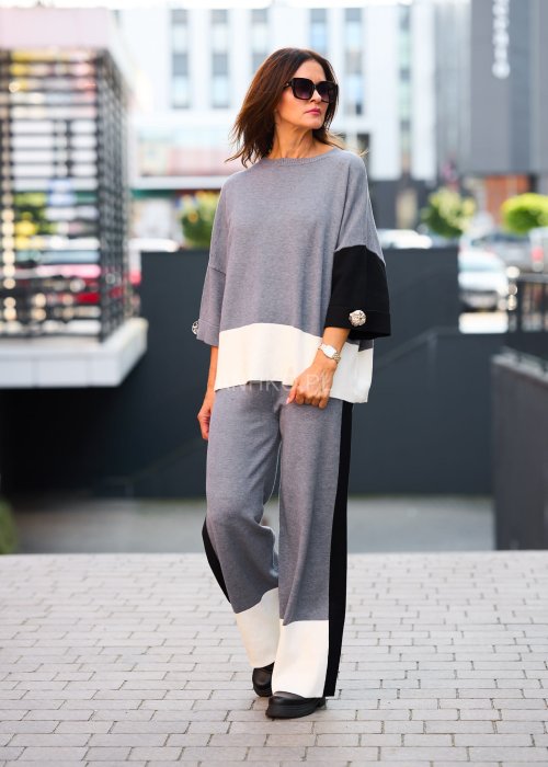 Dwuczęściowy komplet damski w odcieniach szarości z kontrastowymi wstawkami, luźny fason casual