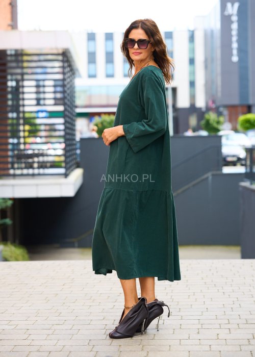 Zielona sukienka damska oversize do połowy łydki, długi rękaw, falbanowe wykończenie, styl casual