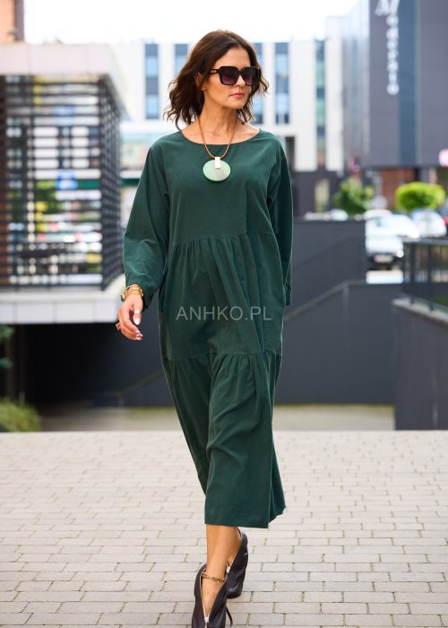 Zielona sukienka damska oversize do połowy łydki, długi rękaw, falbanowe wykończenie, styl casual