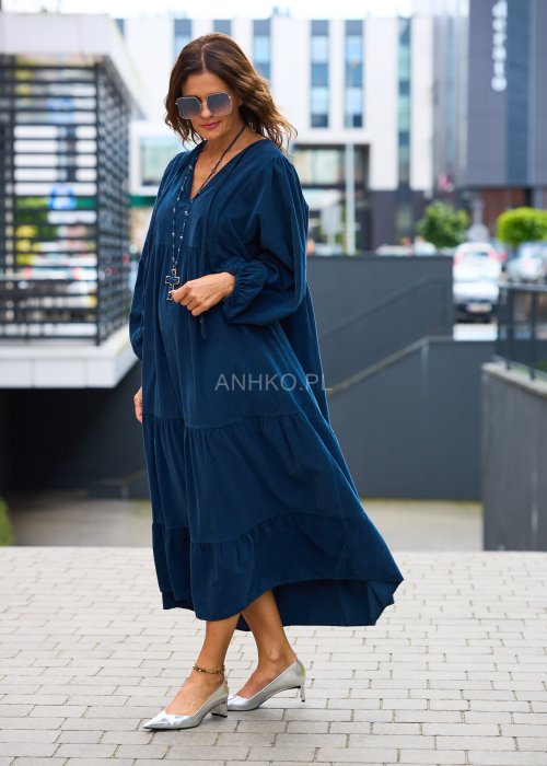 Granatowa sukienka damska maxi z dekoltem w serek, długi rękaw bufka, luźny fason boho