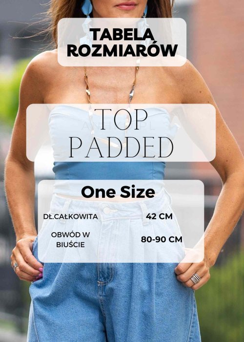 Czarny krótki top damski na ramiączkach, dopasowany fason, minimalistyczna moda casual