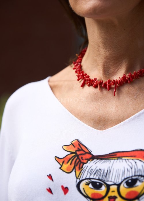 Czerwony naszyjnik damski z koralików w stylu boho, krótki fason przy szyi, modna biżuteria handmade