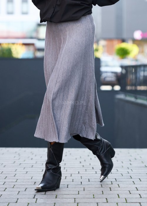 Szara spódnica damska midi z rozkloszowanym dołem i pionowymi przeszyciami w stylu casual