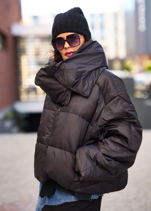 Klasyczna czarna czapka damska na zimę, dzianinowa, wygodna i elastyczna