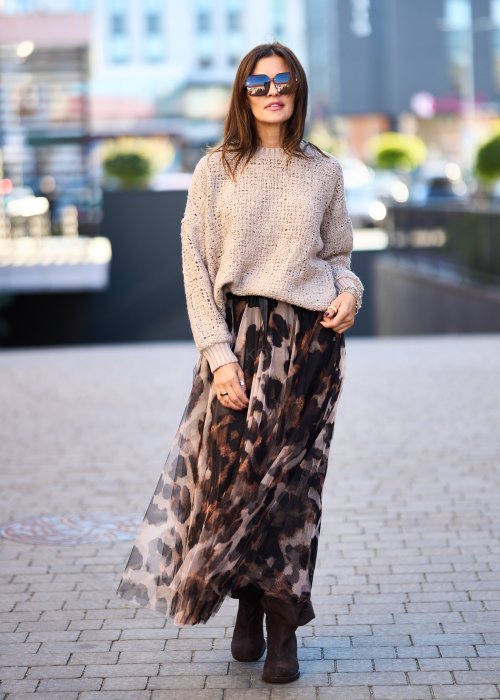 Damska spódnica tiulowa midi w panterkę w odcieniach beżu, brązu i czerni z elastyczną talią, lekka warstwowa konstrukcja.