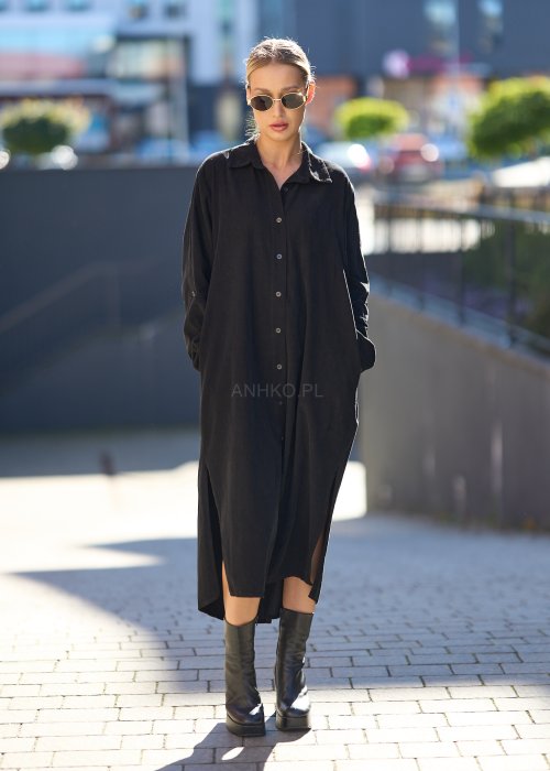 Czarna sukienka koszulowa z długim rękawem i rozcięciem po boku, oversize, z naturalnej tkaniny