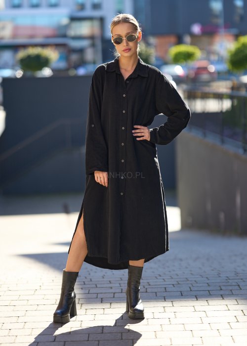 Czarna sukienka koszulowa z długim rękawem i rozcięciem po boku, oversize, z naturalnej tkaniny