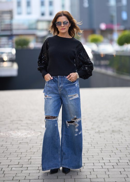 Szerokie jeansy z przetarciami i dziurami, denimowe spodnie w stylu oversize