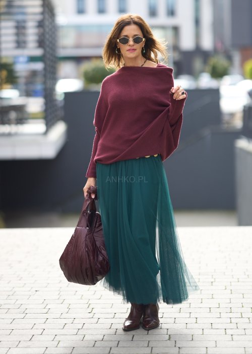 Zwiewna spódnica midi z tiulu w morskim odcieniu, elastyczna talia i lekka warstwa zewnętrzna w stylizacji z botkami.