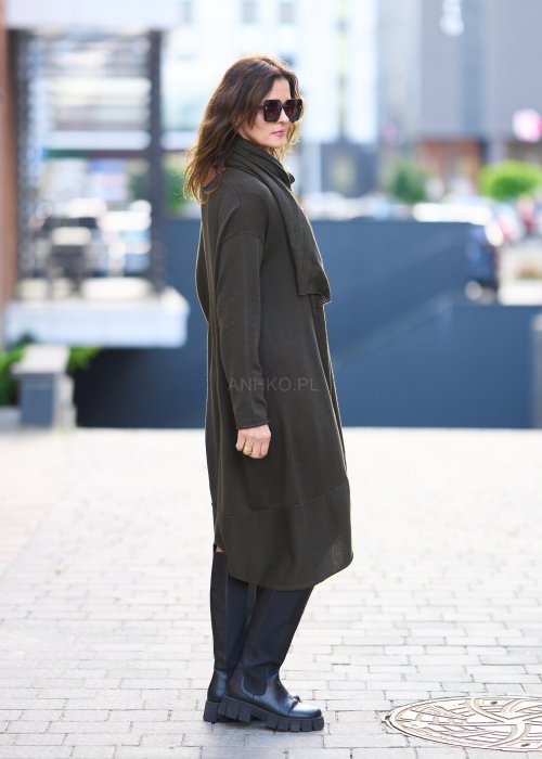 Ciemnoszara-sukienka-dzianinowa-o-luznym-kroju,-z-dlugim-rekawem-i-szalem,-wykonana-z-miekkiej-tkaniny,-styl-oversize-8.jpg