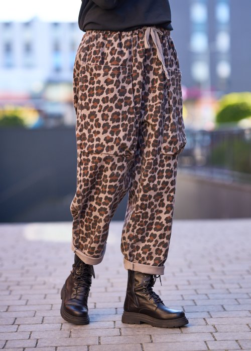Damskie spodnie w panterkę z kieszeniami i wiązaniem w pasie, luźny krój casual