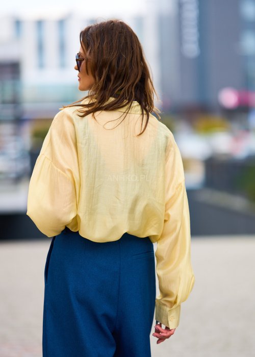Lekka koszula damska Oversize Princess pastelowy żółty oversize z kołnierzykiem i długim rękawem