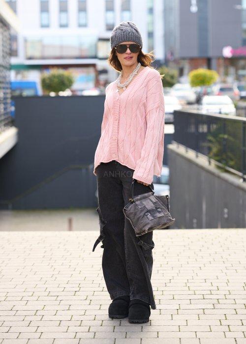 jeansy-pasmati-czarne