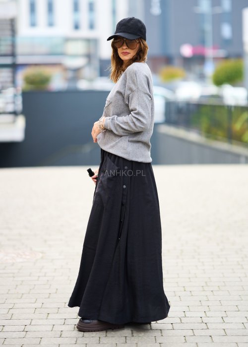 Lekka czarna spódnica damska Sporty Mood maxi o szerokim kroju z gumą w pasie i dekoracyjnymi napami