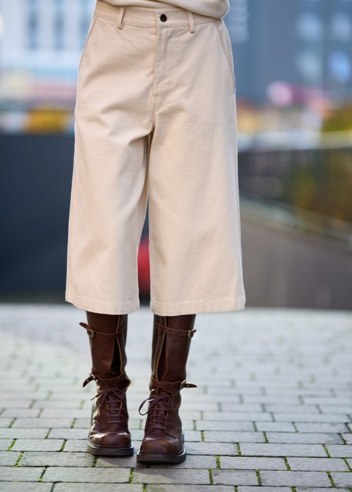 Beżowe spodnie culottes z wysokim stanem