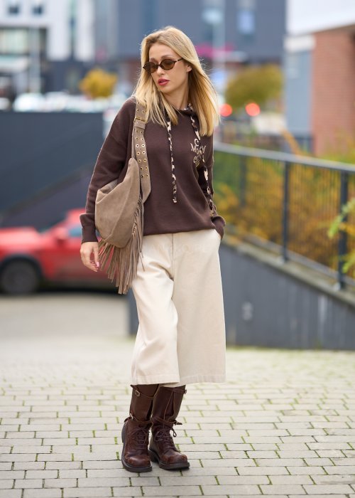 Beżowe spodnie culottes z wysokim stanem