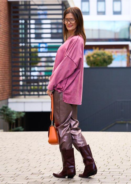 różowa bluza damska oversize z napisem „No Bad Days”, bawełniana, z luźnym krojem i ściągaczem