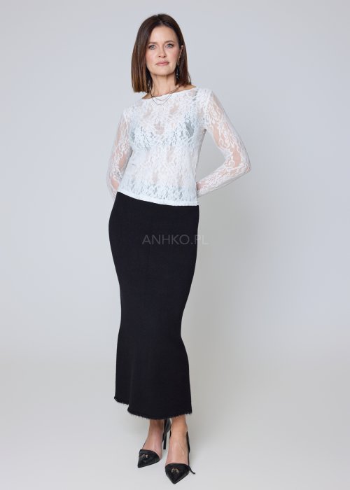 Koronkowa  damska bluzka biała o transparentnym, dopasowanym fasonie z długimi rękawami