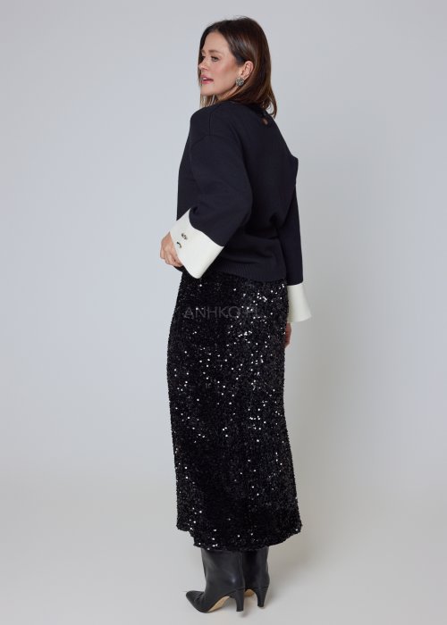 Cekinowa spódnica czarna midi o prostym fasonie