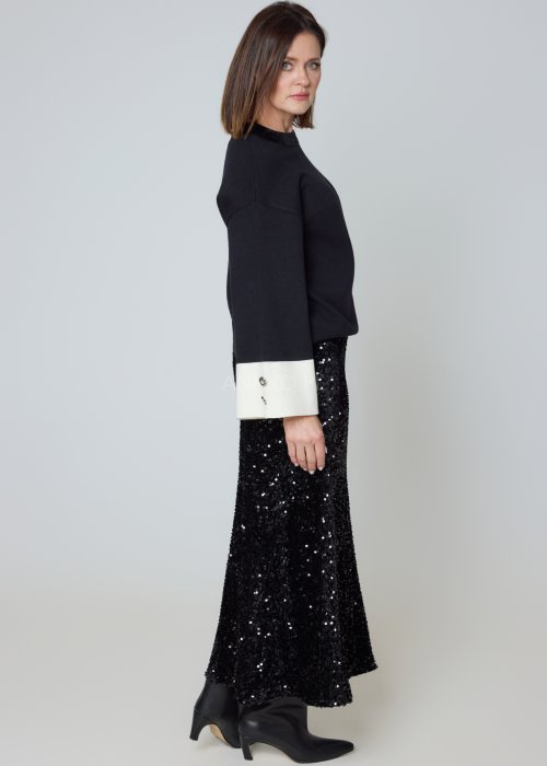 Cekinowa spódnica czarna midi o prostym fasonie