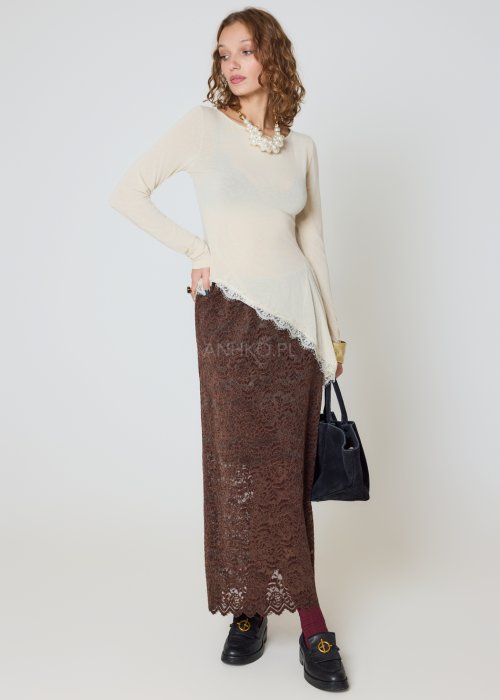 Dzianinowa bluzka ecru z koronkowym wykończeniem asymetryczna.