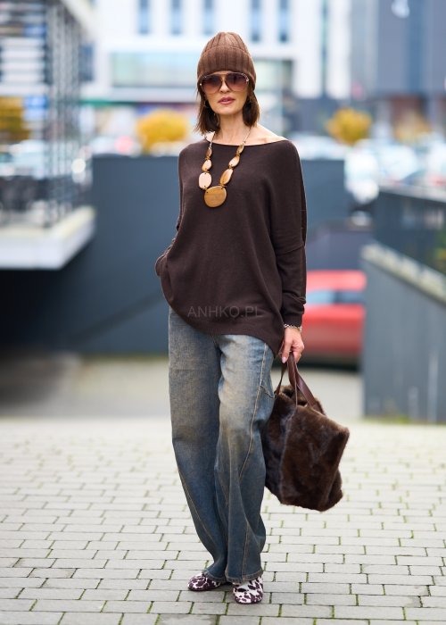 Drewniany naszyjnik z dużych owalnych elementów