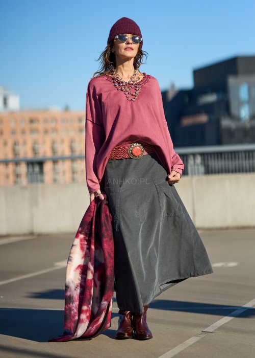 Długa ciemnoszara spódnica z bawełny o rozkloszowanym kroju w stylu casual z naszytą kieszenią