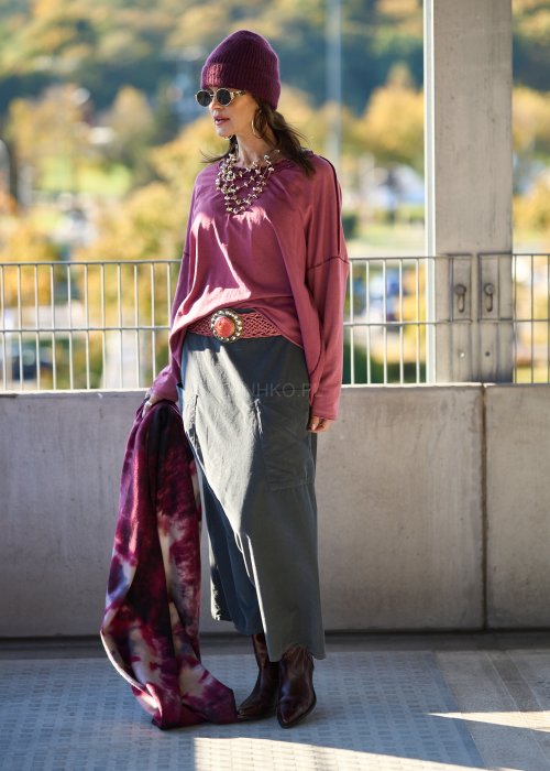 Długa ciemnoszara spódnica z bawełny o rozkloszowanym kroju w stylu casual z naszytą kieszenią