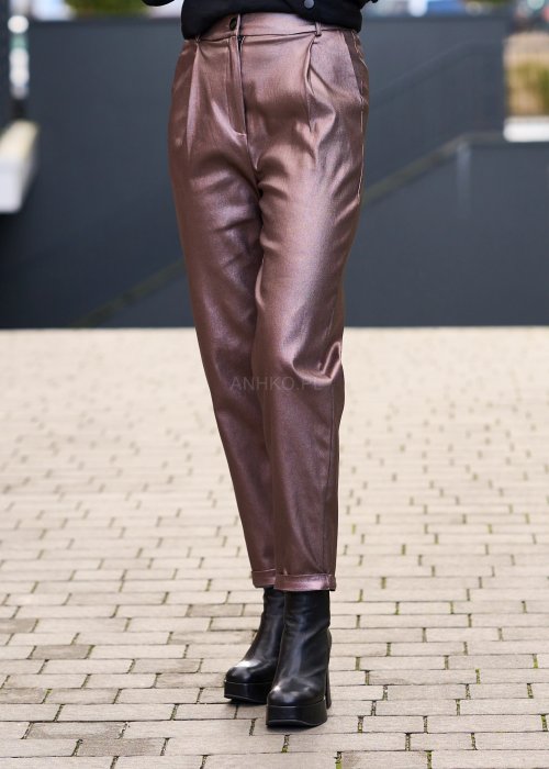 Metaliczne spodnie damskie o prostym kroju z wysokim stanem, w połyskującym brązowym odcieniu