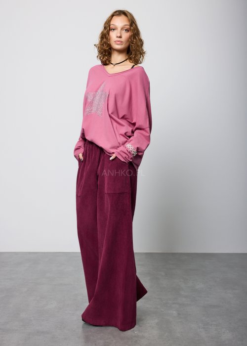 Bordowe, szerokie spodnie z miękkiego sztruksu z elastyczną talią i naszywanymi kieszeniami