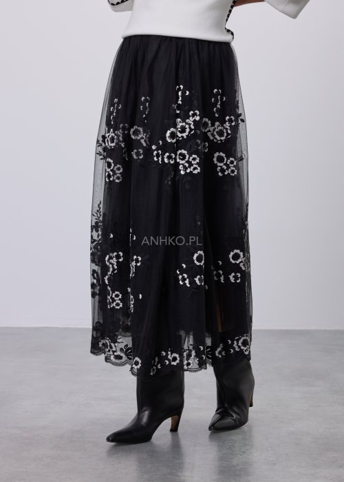 Czarna damska spódnica o długości midi z tiulu, z elastycznym pasem i białym kwiatowym haftem, półtransparentna