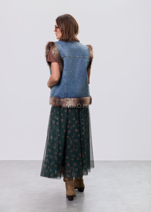 Zielona damska spódnica midi z tiulu, półtransparentna, w beżowe grochy, z elastycznym pasem i luźnym, zwiewnym krojem