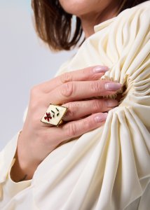 Pierścionek Floweria Caro w Kolorze Złotym