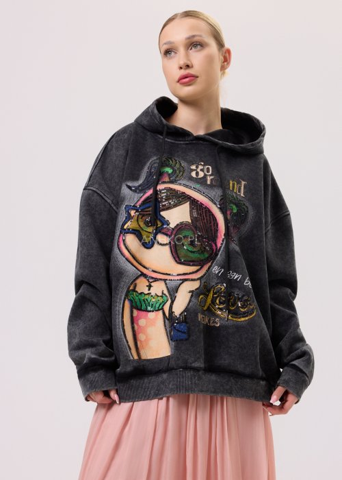 Grafitowa damska bluza z kapturem o luźnym kroju, z dużym kolorowym nadrukiem postaci i cekinowymi zdobieniami