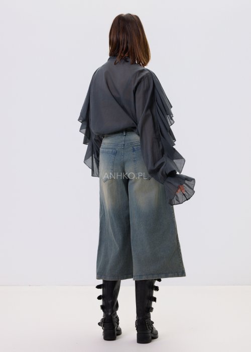 Grafitowa bluzka damska Liora Drift z dekoracyjnymi falbanami z przodu, luźny krój oversize, dekolt V i długie rękawy, styl casual.