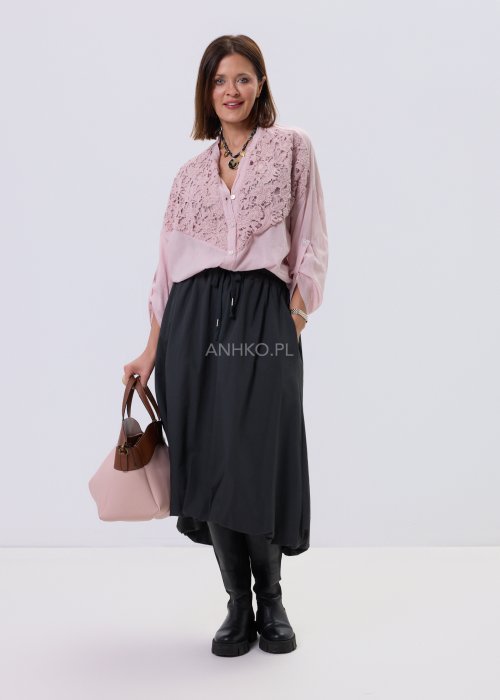 Antracytowa spódnica Terra midi o balonowym fasonie z elastyczną talią, luźny krój, styl casual miejski.