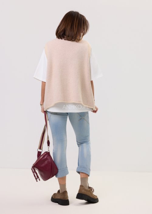 Damski bezrękawnik Numbers kremowy melanż – luźny fason, okrągły dekolt, szerokie ramiona, kolorowe cyfry z przodu, miękka dzianina.